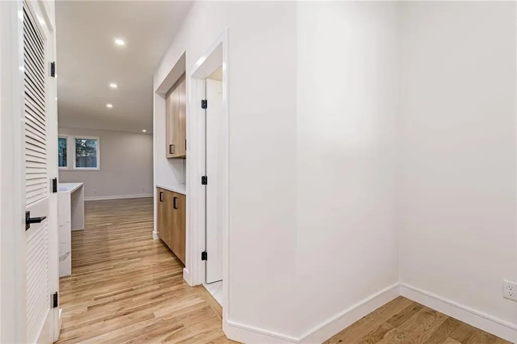 12 Daggett Court Providence RI 02906