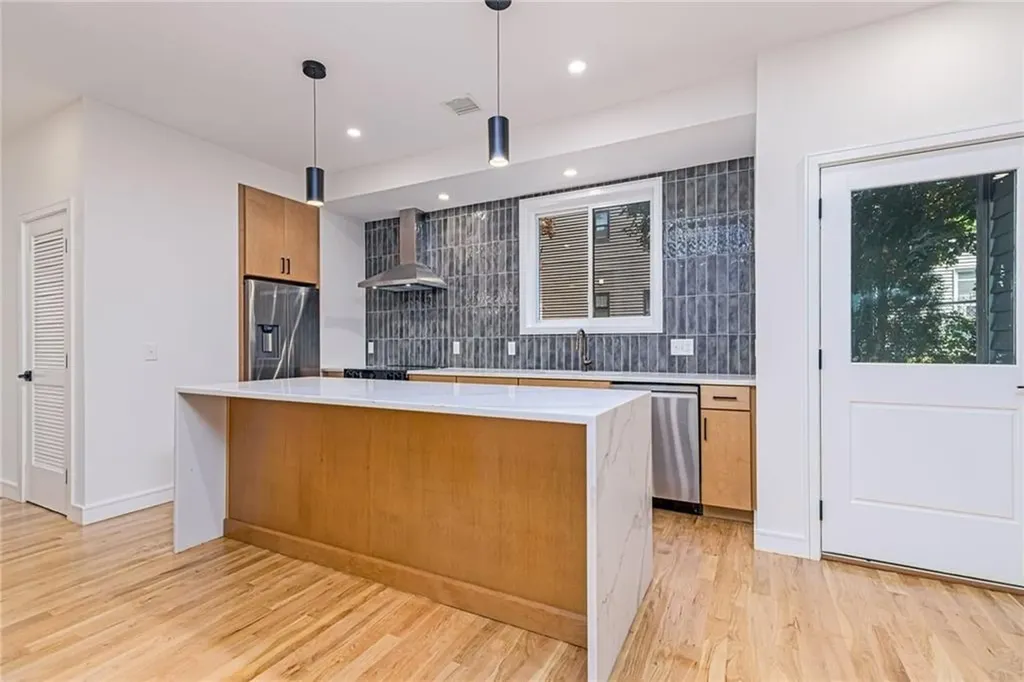 12 Daggett Court Providence RI 02906