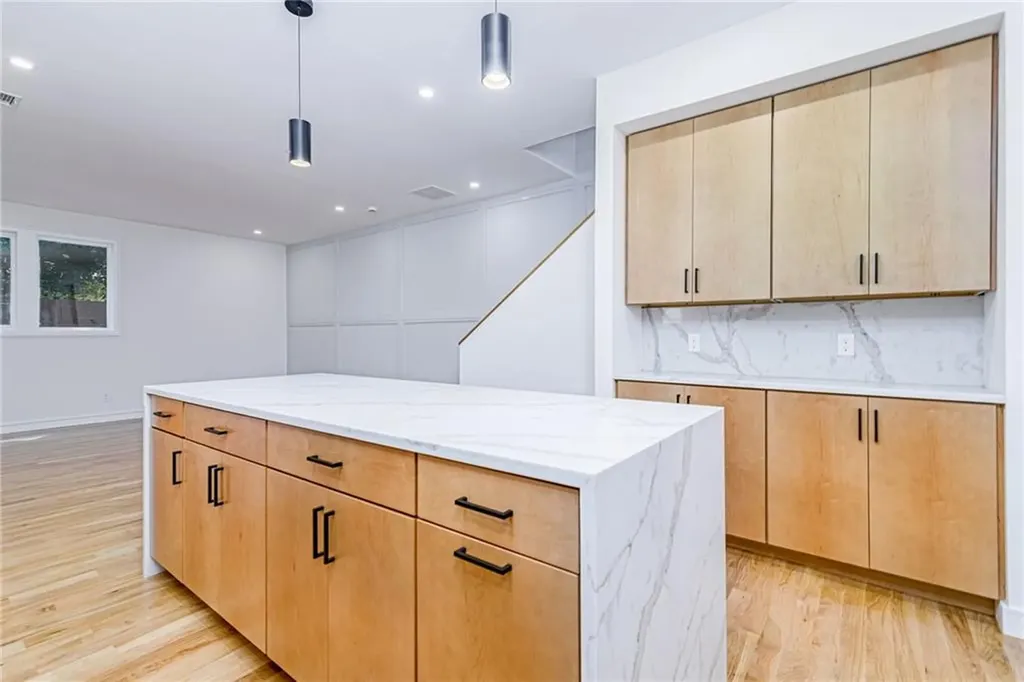 12 Daggett Court Providence RI 02906