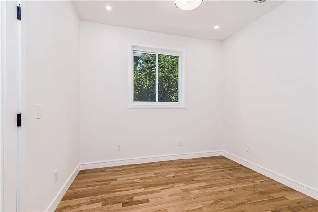 12 Daggett Court Providence RI 02906