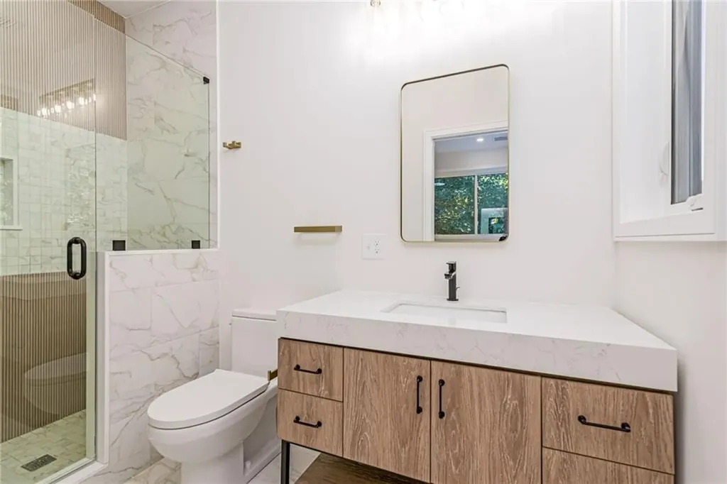 12 Daggett Court Providence RI 02906