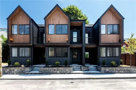 12 Daggett Court Providence RI 02906