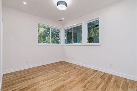 12 Daggett Court Providence RI 02906