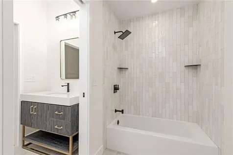 12 Daggett Court Providence RI 02906