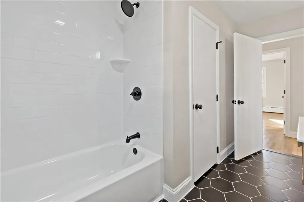54 Doris Avenue Tiverton RI 02878