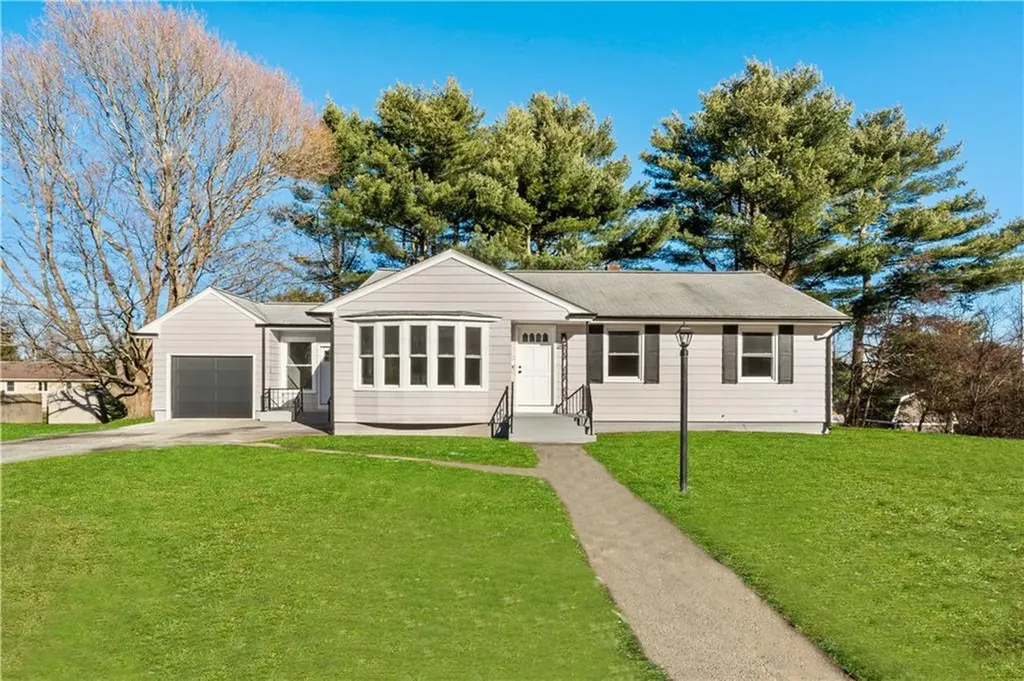 54 Doris Avenue Tiverton RI 02878