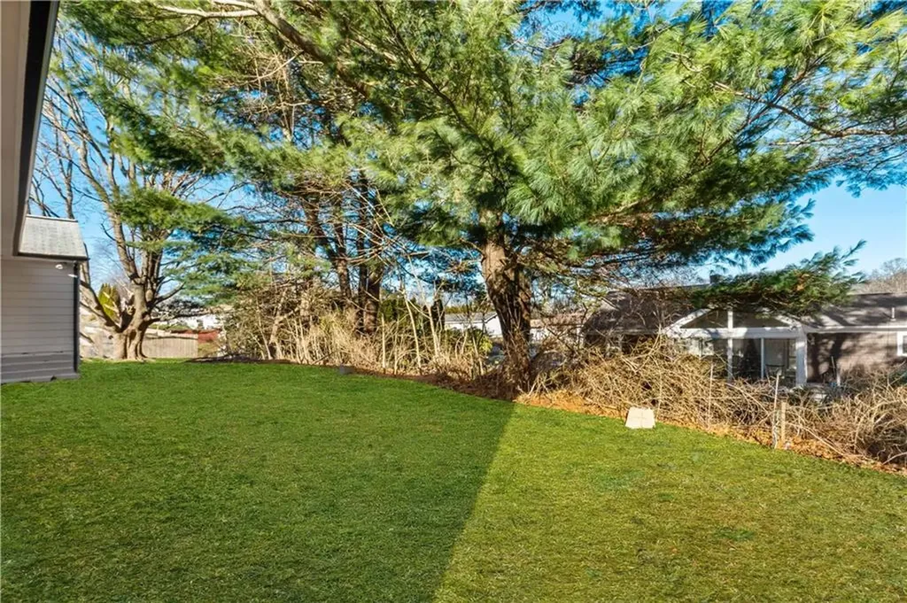 54 Doris Avenue Tiverton RI 02878