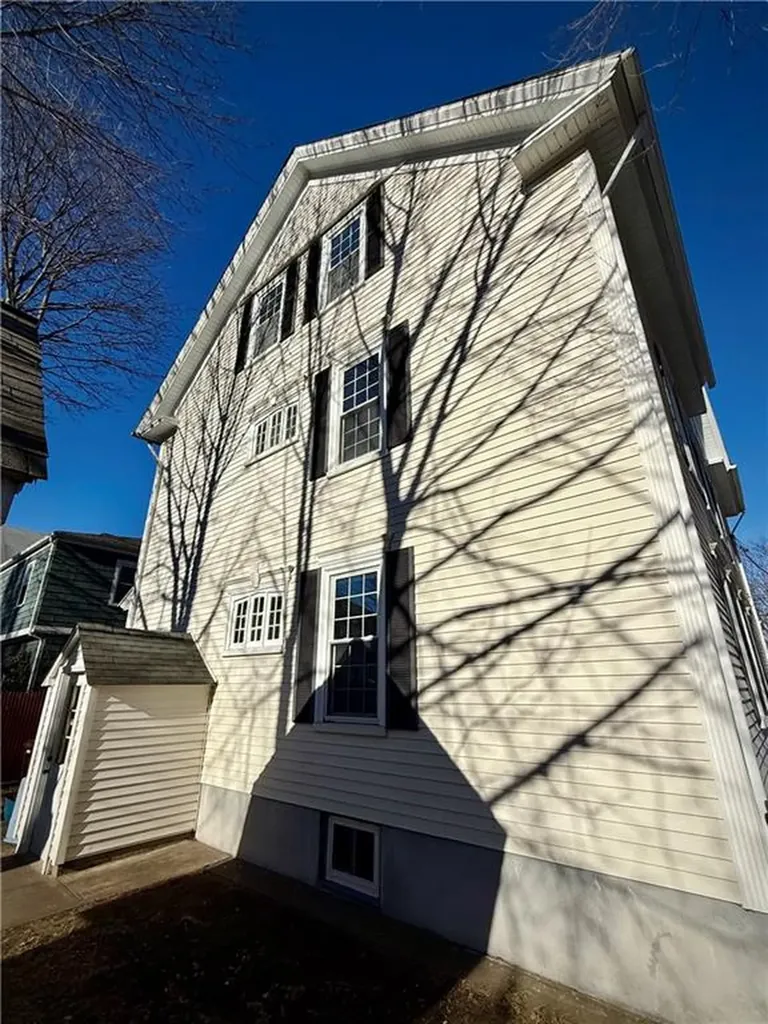 345 Carrington Avenue Woonsocket RI 02895