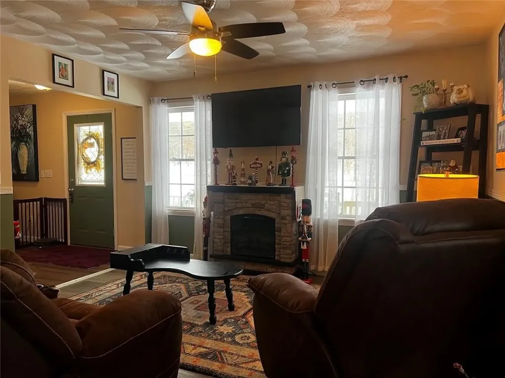 115 Regina Drive West Greenwich RI 02817