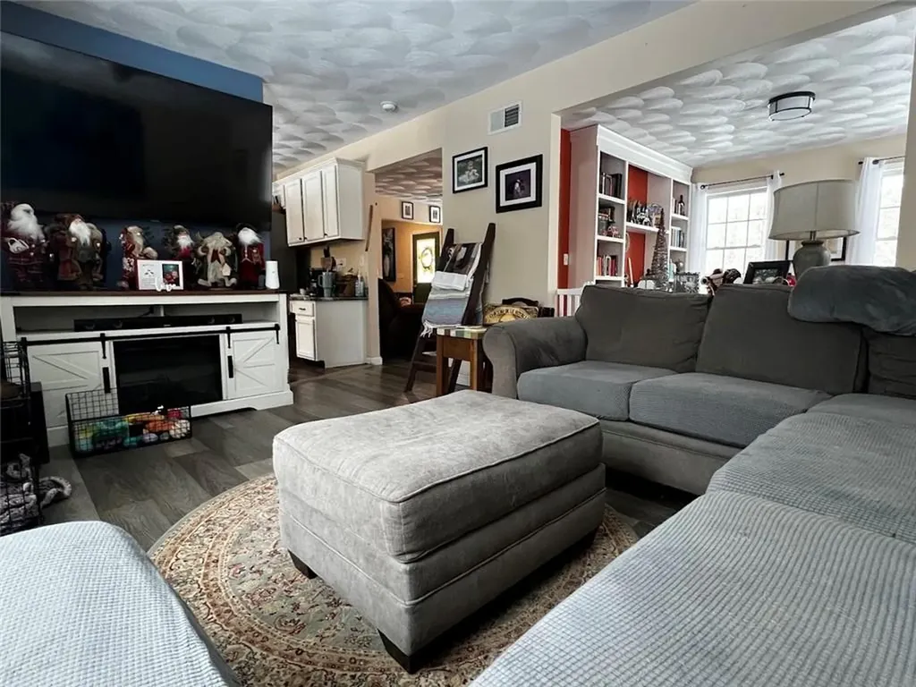 115 Regina Drive West Greenwich RI 02817