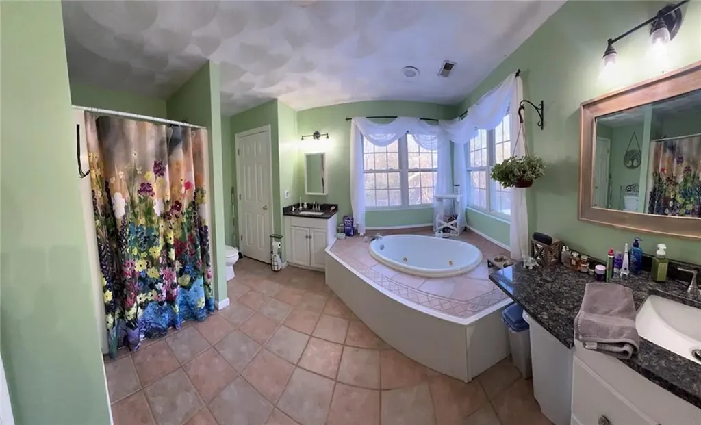 115 Regina Drive West Greenwich RI 02817