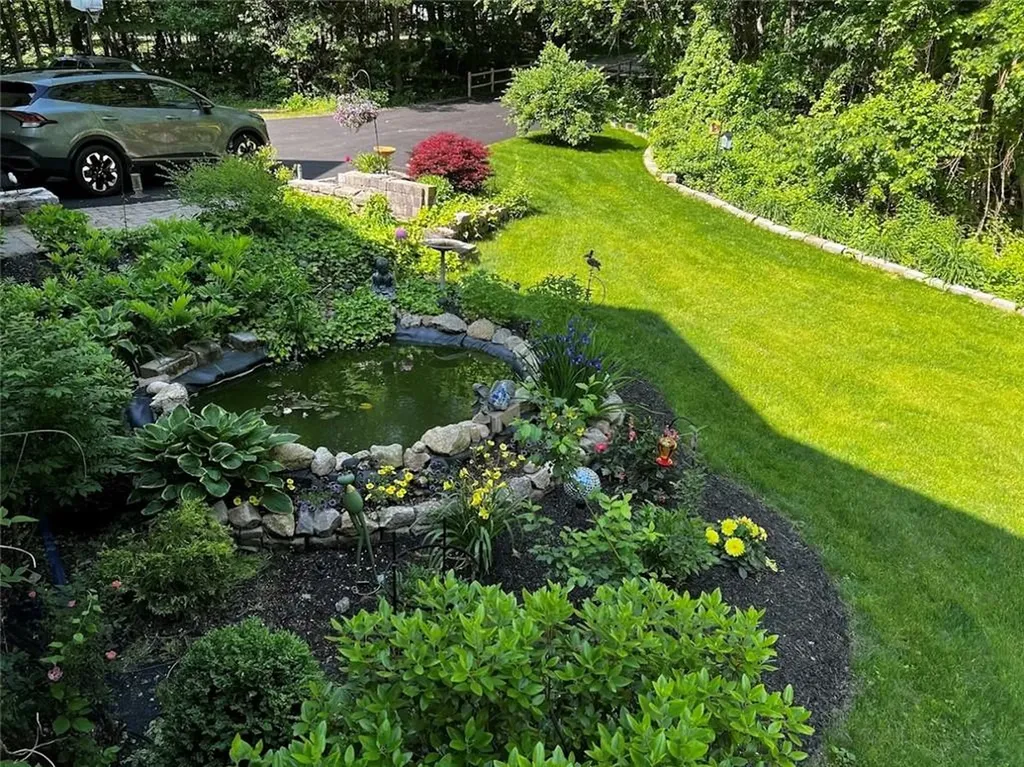 115 Regina Drive West Greenwich RI 02817