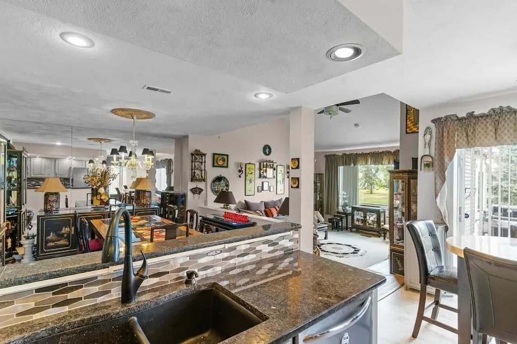 72 Hilltop Drive North Providence RI 02904