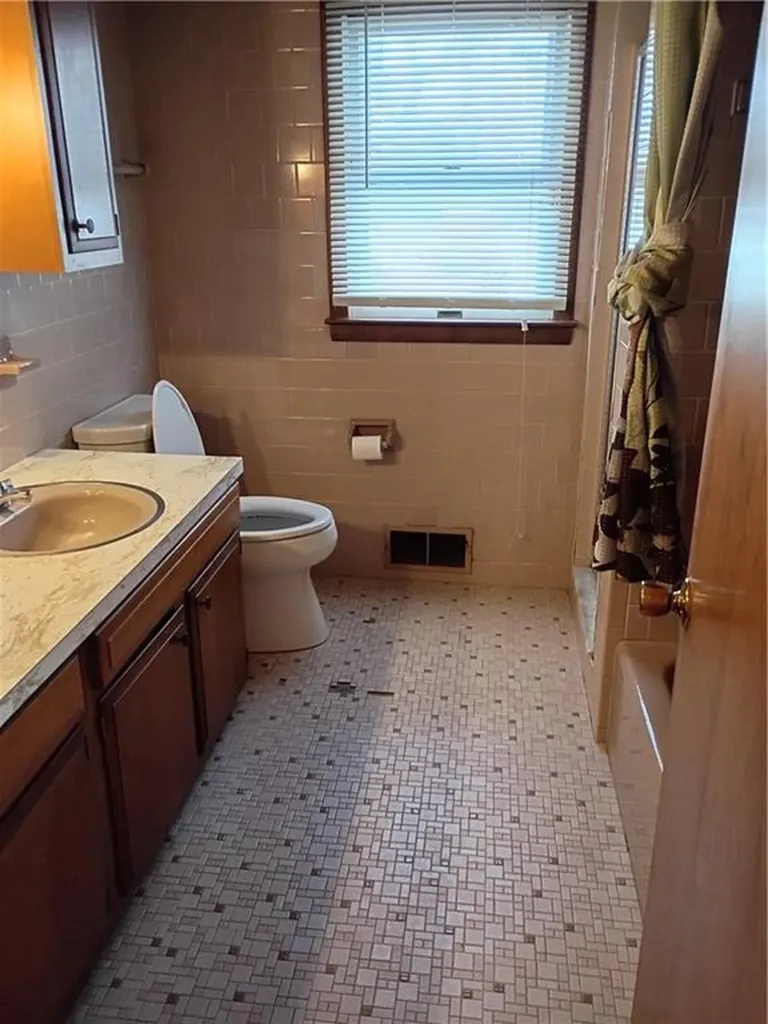 51 Allen Avenue North Providence RI 02911