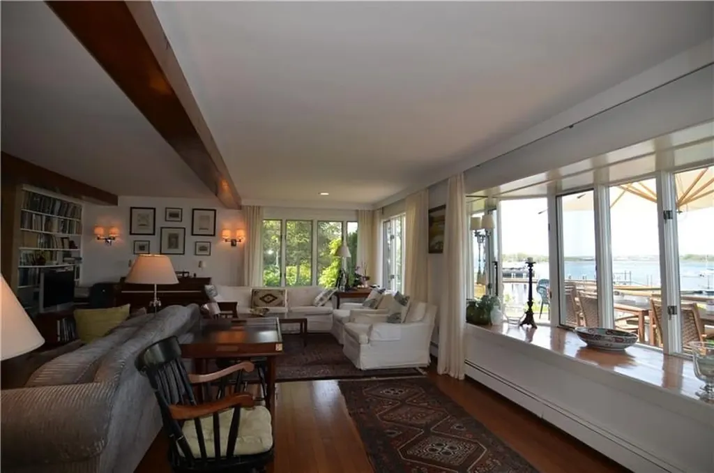 23 Avenue B Jamestown RI 02835