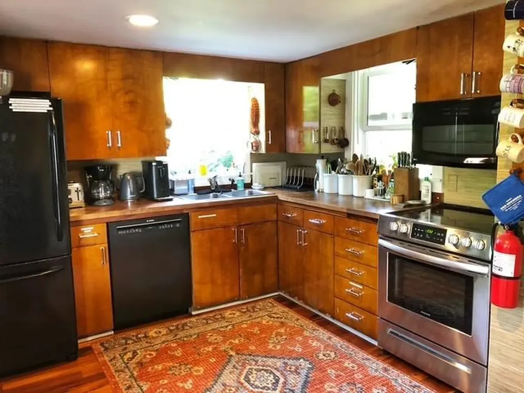 23 Avenue B Jamestown RI 02835