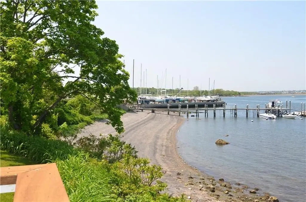 23 Avenue B Jamestown RI 02835