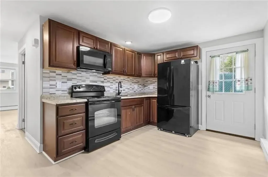 30 Victoria Street Providence RI 02909