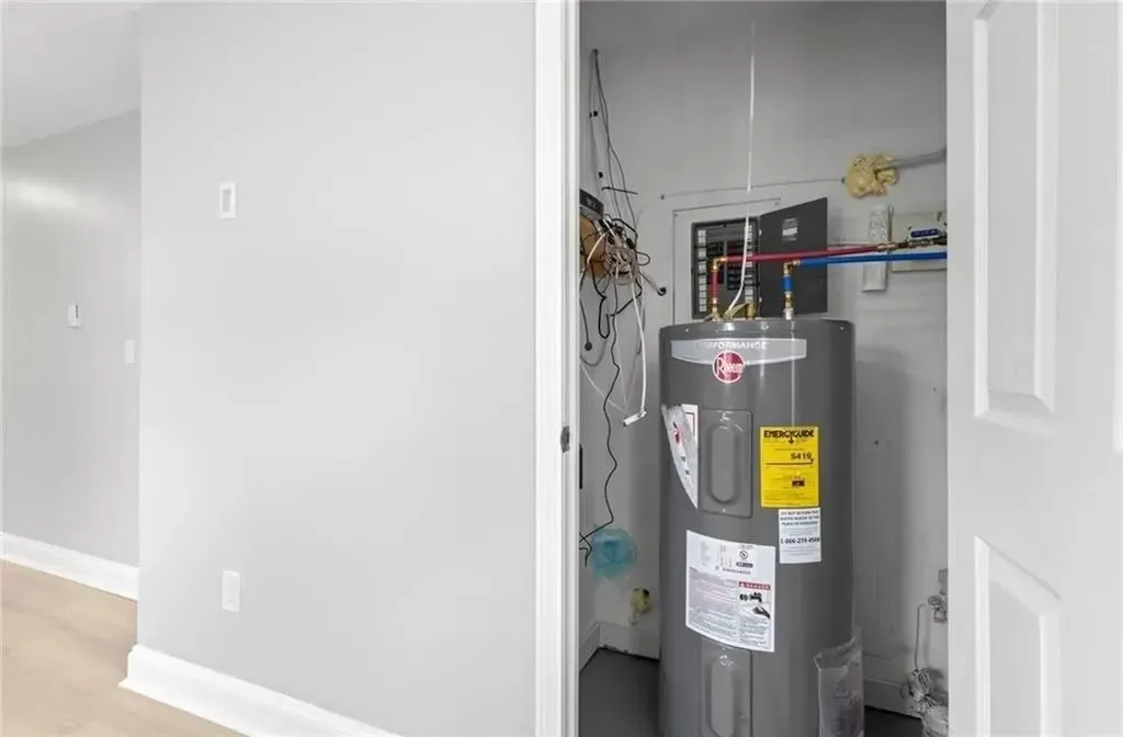 30 Victoria Street Providence RI 02909