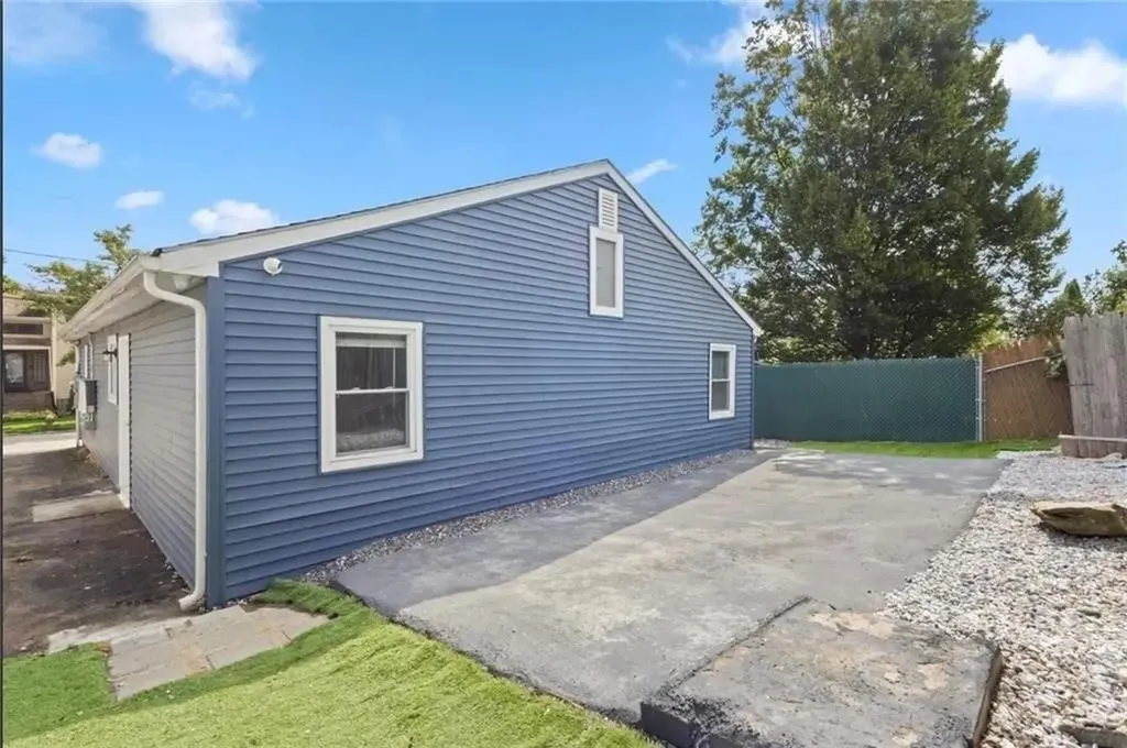 30 Victoria Street Providence RI 02909