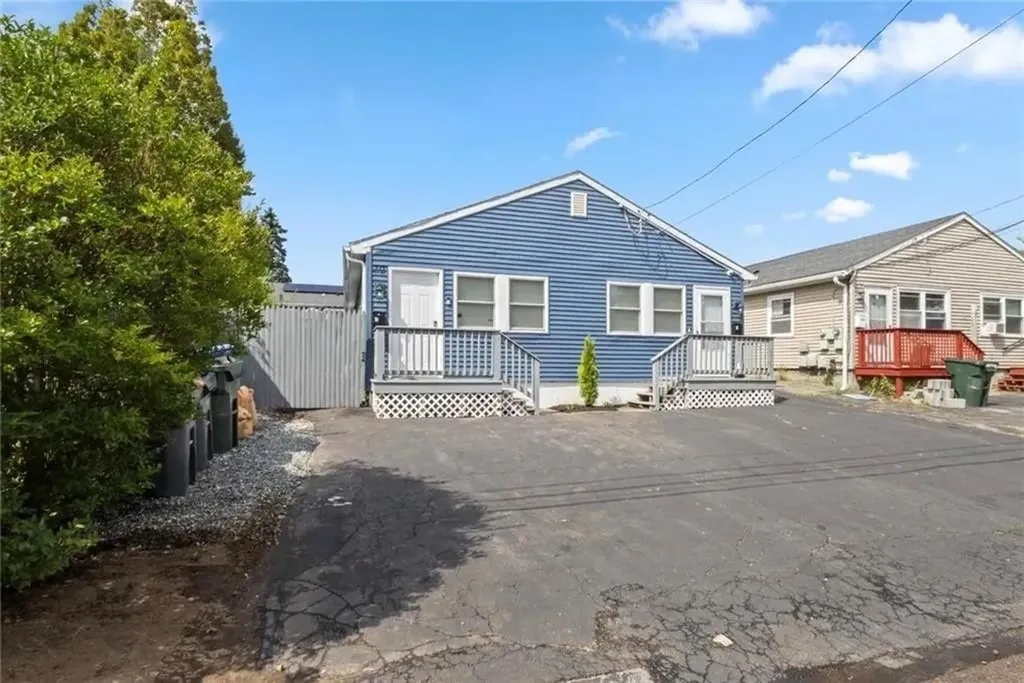 30 Victoria Street Providence RI 02909