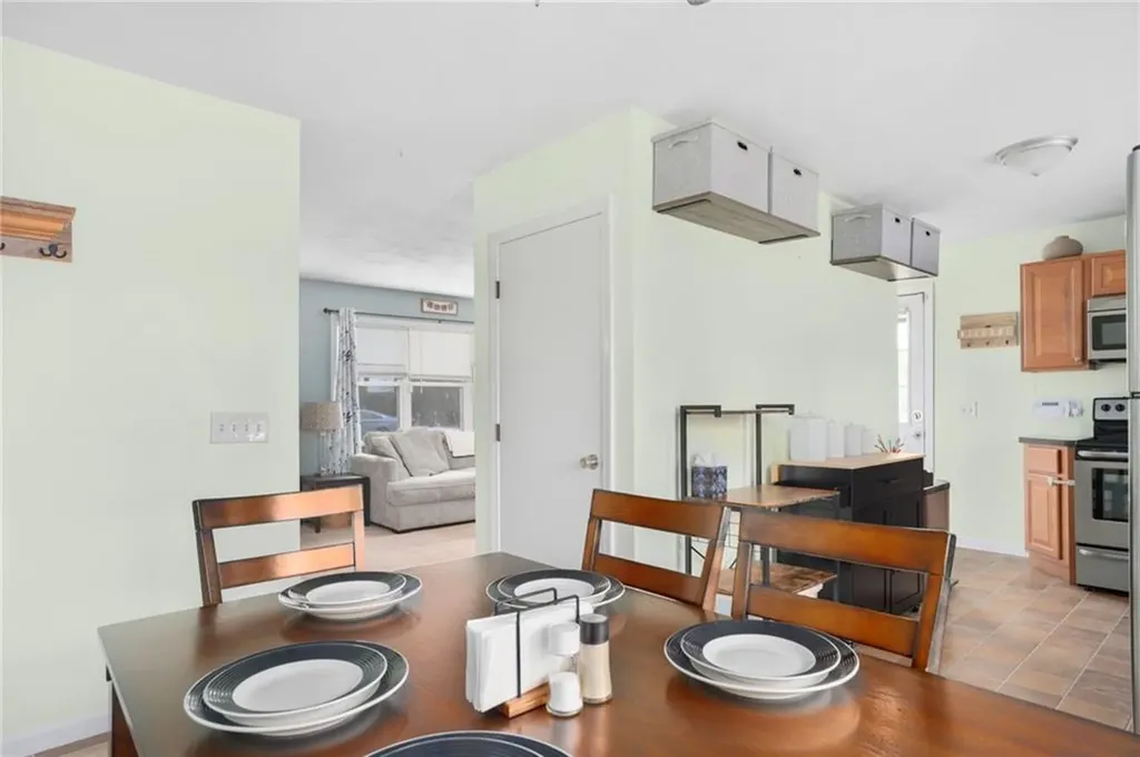 37 Washington Street North Providence RI 02904