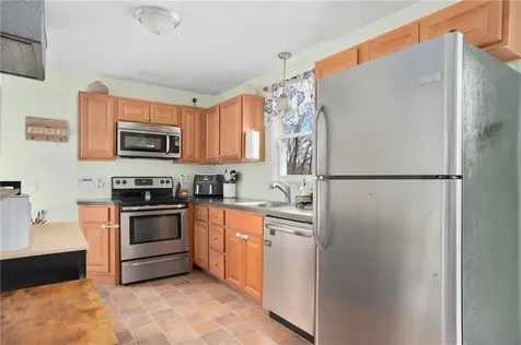 37 Washington Street North Providence RI 02904