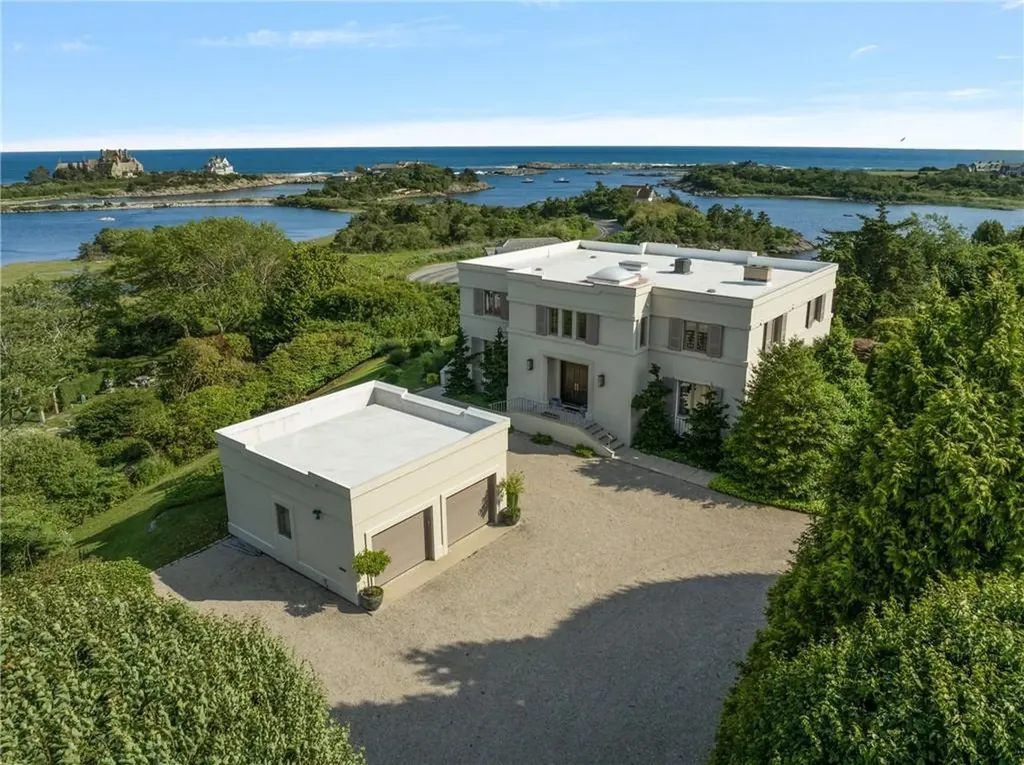 283 Ocean Avenue Newport RI 02840
