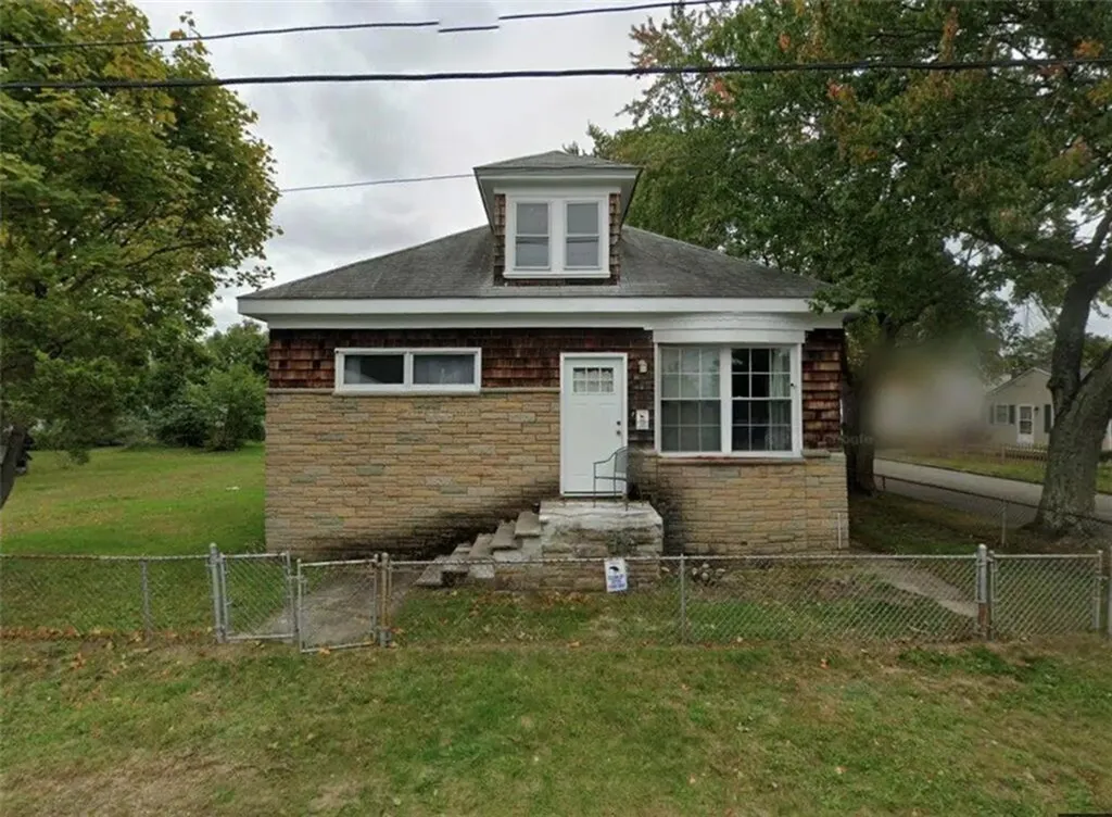 51 Rosella Avenue Pawtucket RI 02861