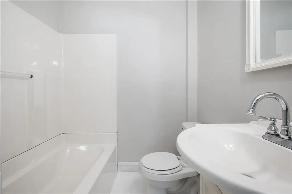 86 Sherwood Street Cranston RI 02920