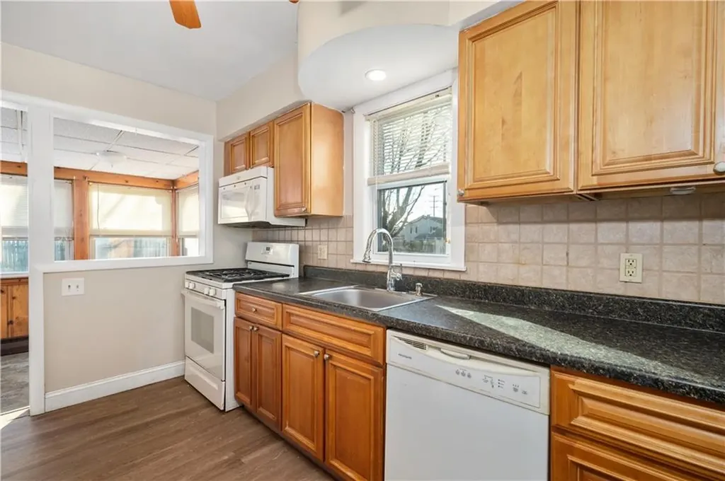 86 Sherwood Street Cranston RI 02920