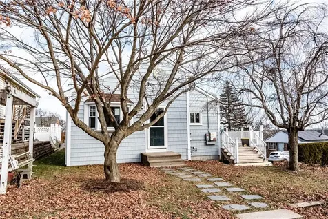 119 Edgeworth Avenue Providence RI 02904