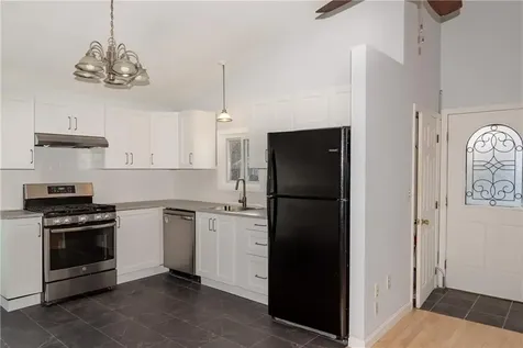 119 Edgeworth Avenue Providence RI 02904