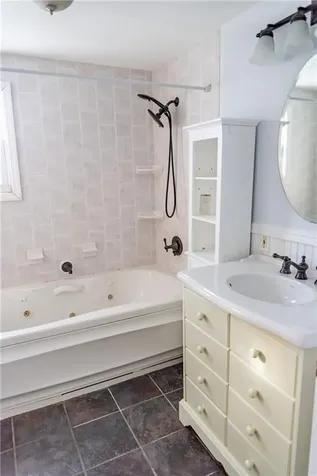 119 Edgeworth Avenue Providence RI 02904