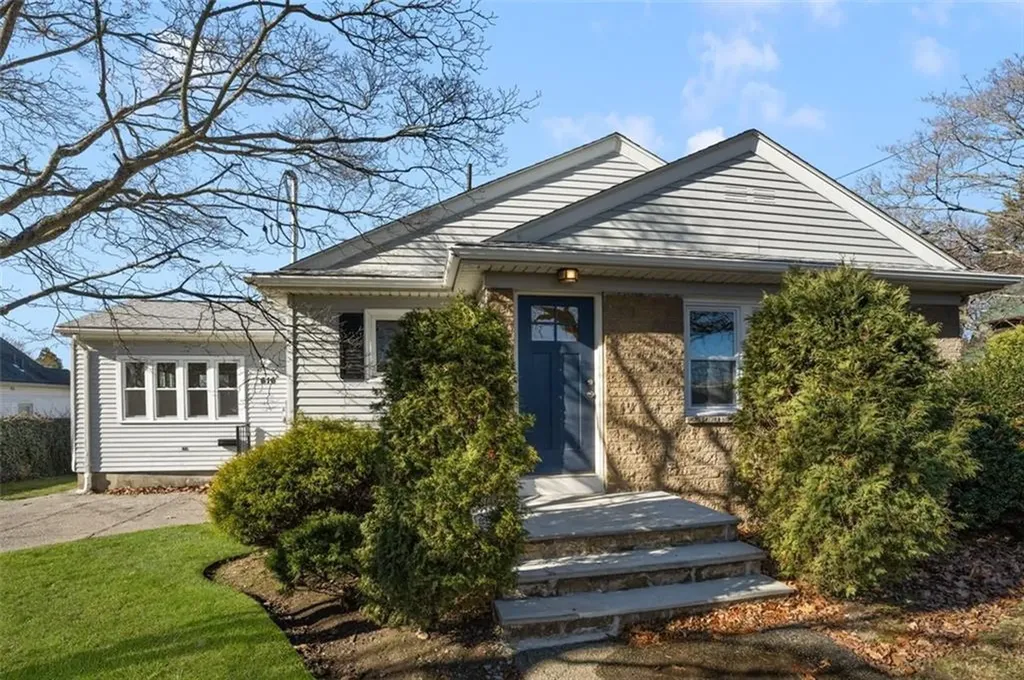 616 River Avenue Providence RI 02908