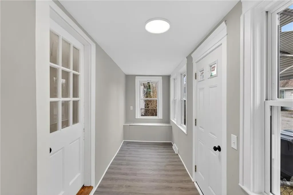 18 Huron Street Warwick RI 02889