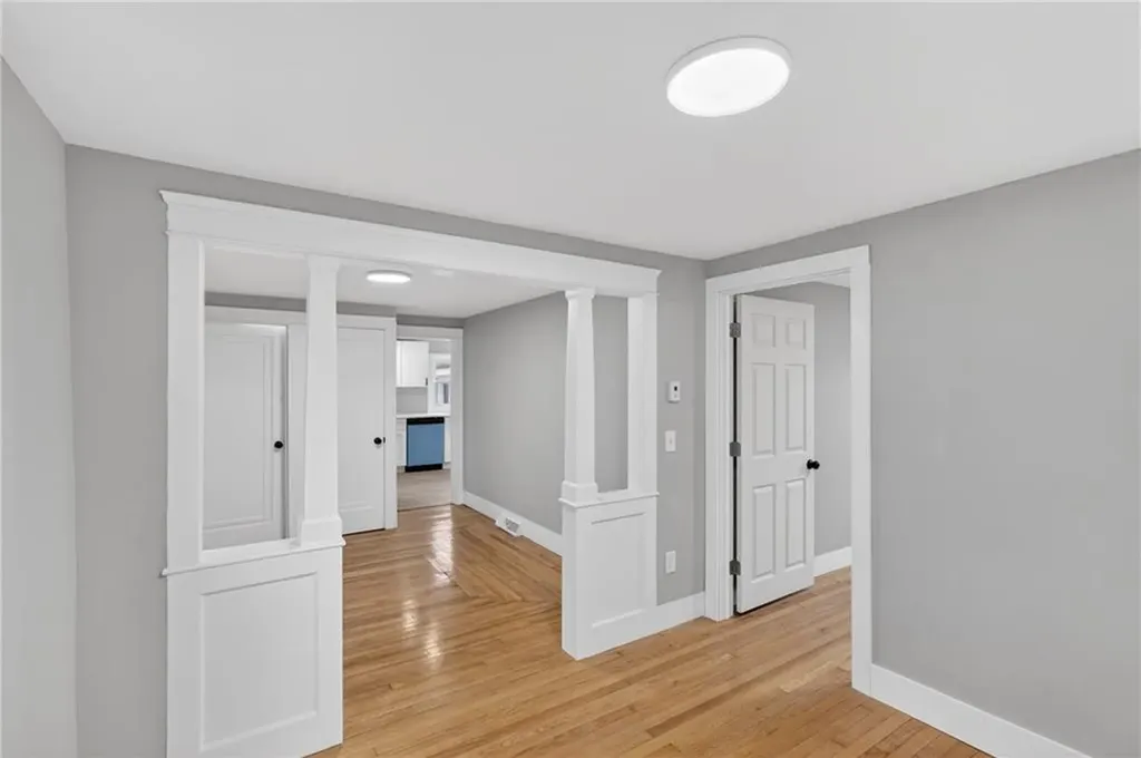 18 Huron Street Warwick RI 02889