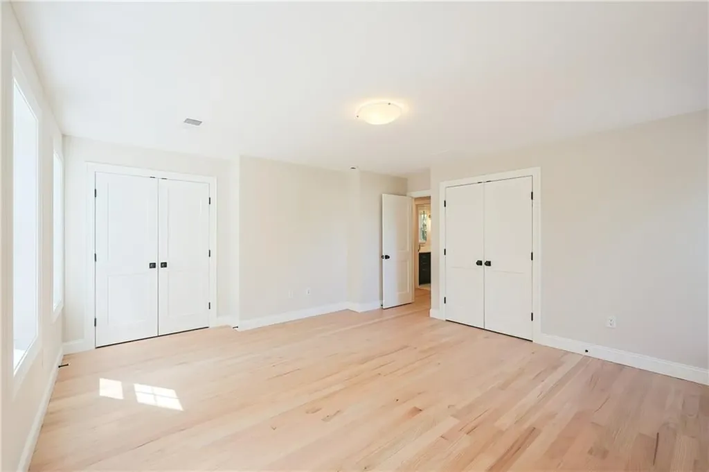 1808 Kingstown Road South Kingstown RI 02879