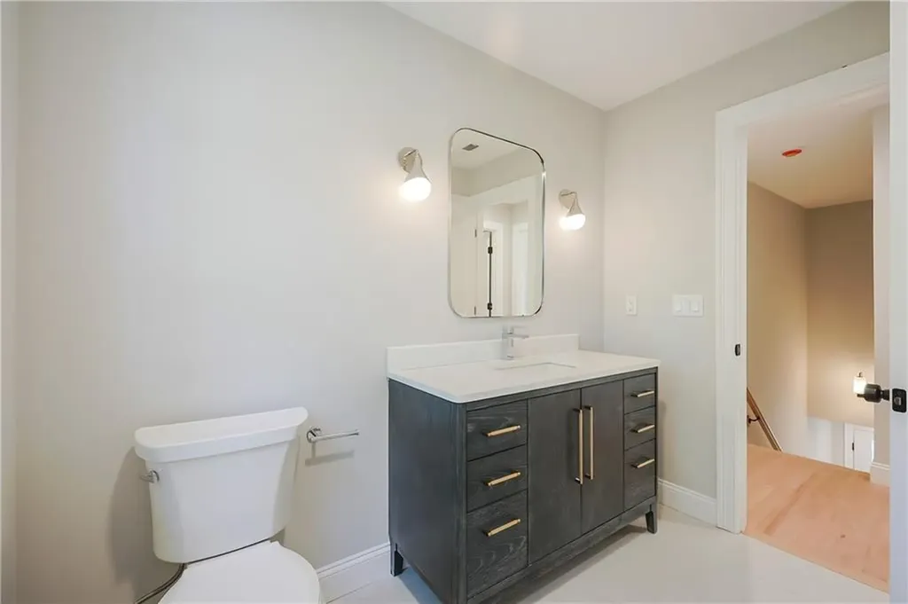 1808 Kingstown Road South Kingstown RI 02879