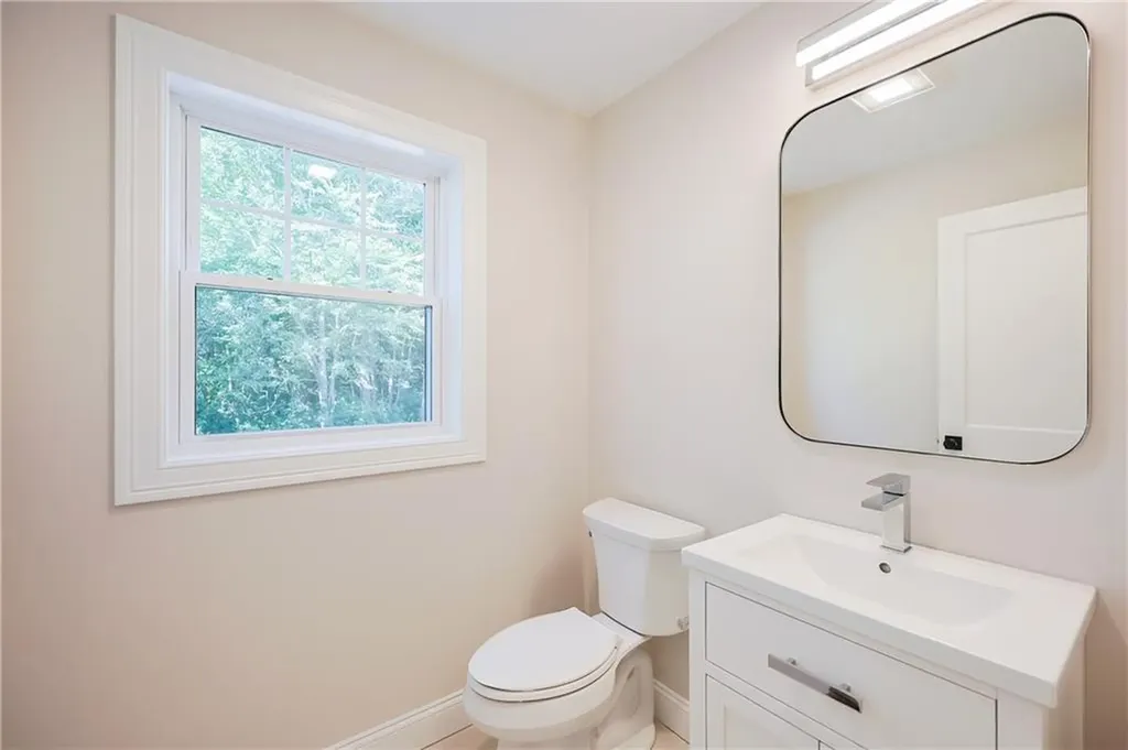 1808 Kingstown Road South Kingstown RI 02879