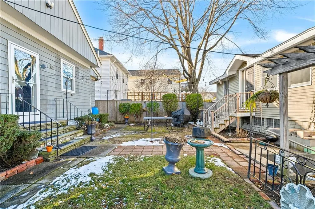 80 Hillside Avenue Providence RI 02906