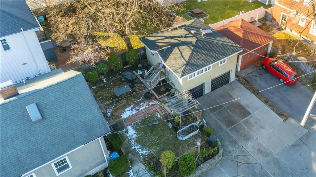 80 Hillside Avenue Providence RI 02906