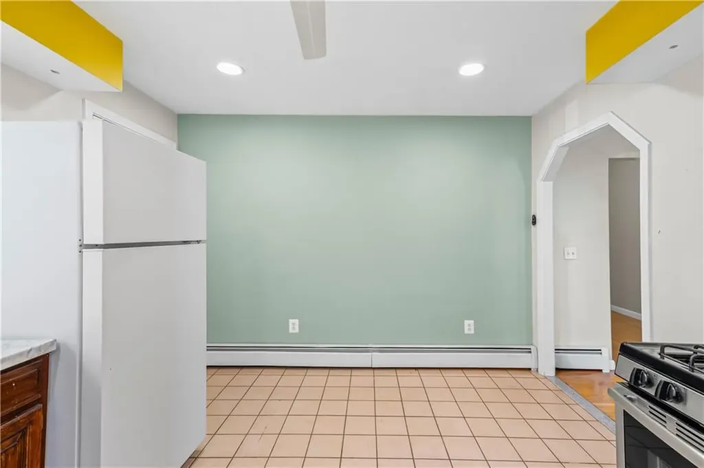 80 Hillside Avenue Providence RI 02906