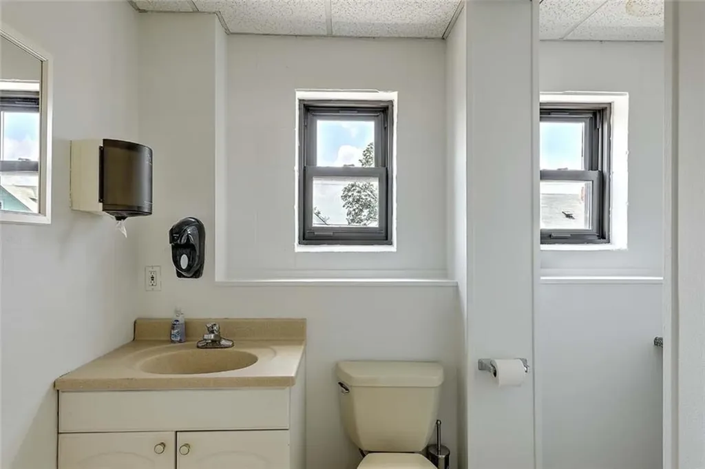 577 Warren Avenue East Providence RI 02914