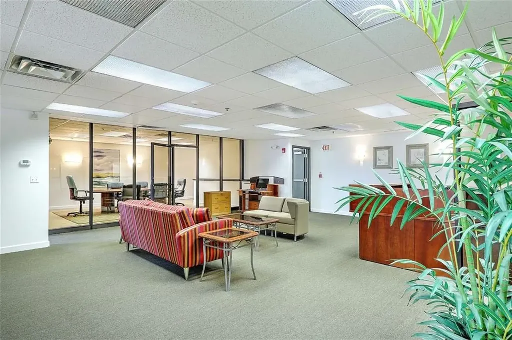 577 Warren Avenue East Providence RI 02914