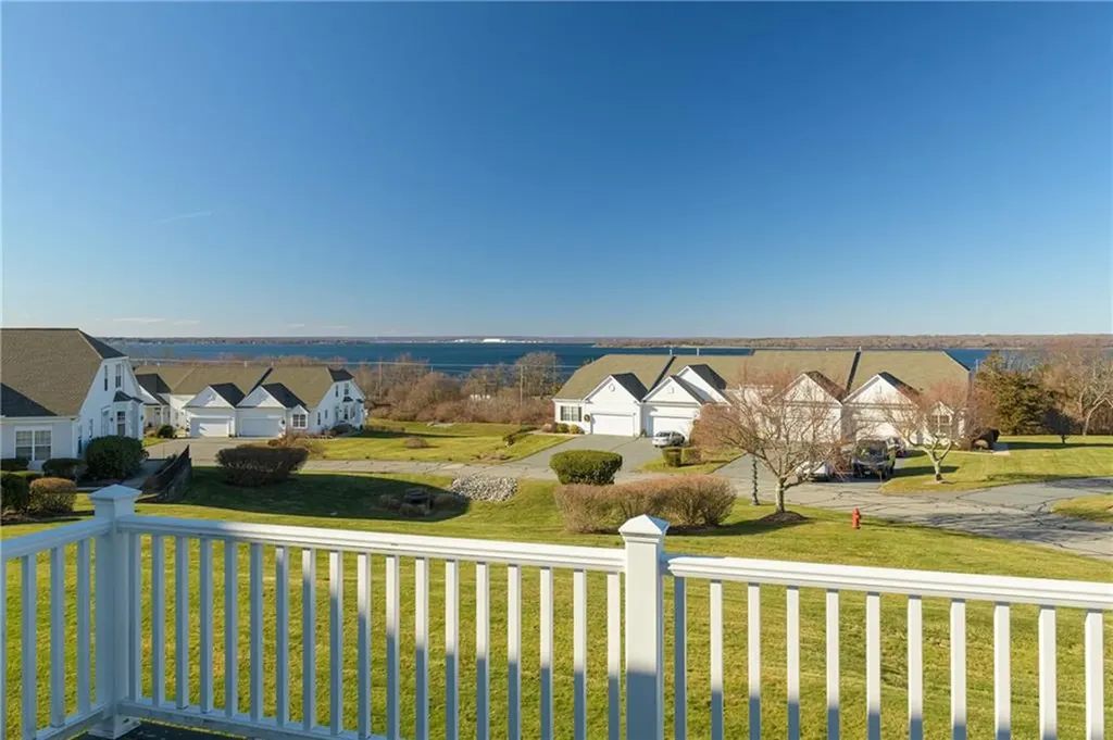 222 Rolling Hill Road Portsmouth RI 02871