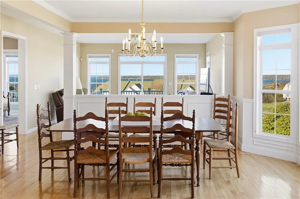 222 Rolling Hill Road Portsmouth RI 02871