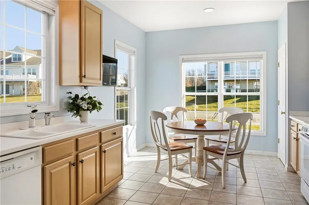 222 Rolling Hill Road Portsmouth RI 02871