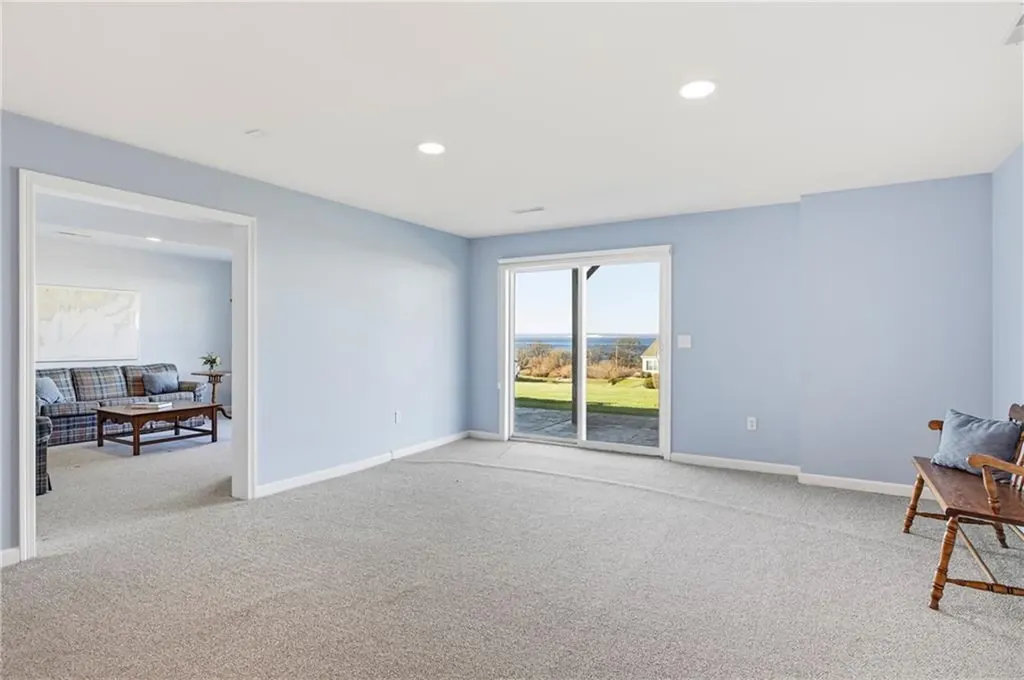 222 Rolling Hill Road Portsmouth RI 02871