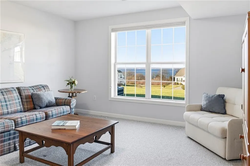 222 Rolling Hill Road Portsmouth RI 02871